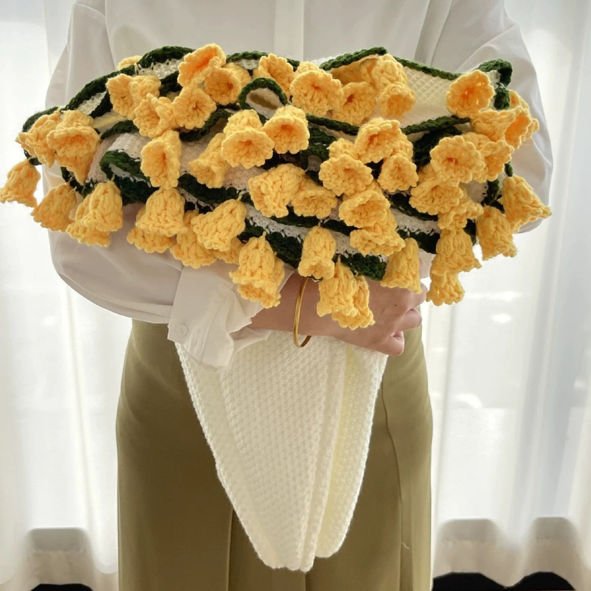 Rosie Bouquet Blanket
